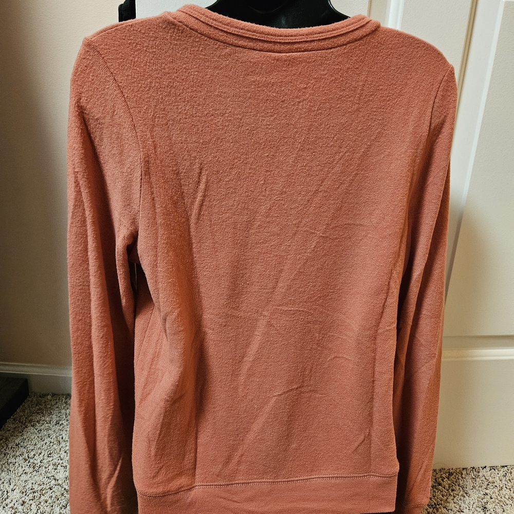 White Crow Rust Long Sleeve V-Neck Top - Picture 7 of 9
